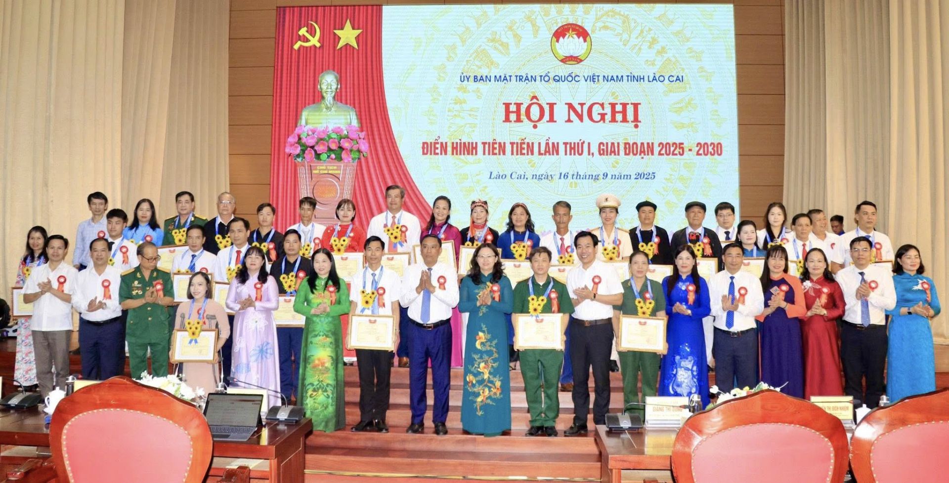 ảnh 2